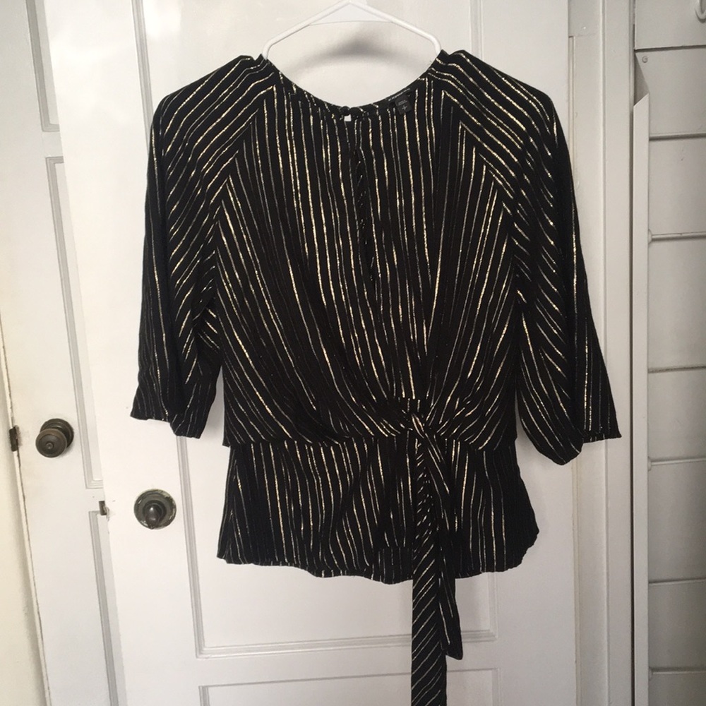 Black and Gold Business Top
